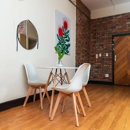 Manhattan Style Loft With Backup Power On 4 Loop Str Cape Town Dış mekan fotoğraf