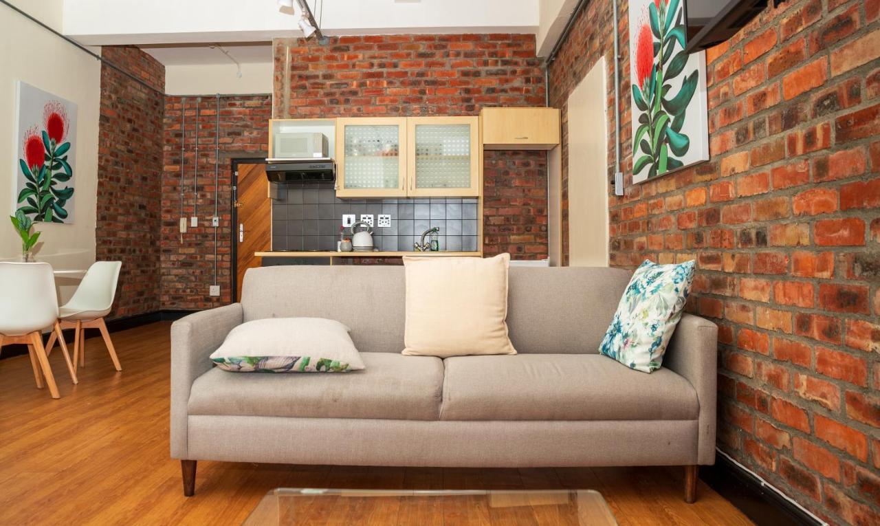 Manhattan Style Loft With Backup Power On 4 Loop Str Cape Town Dış mekan fotoğraf