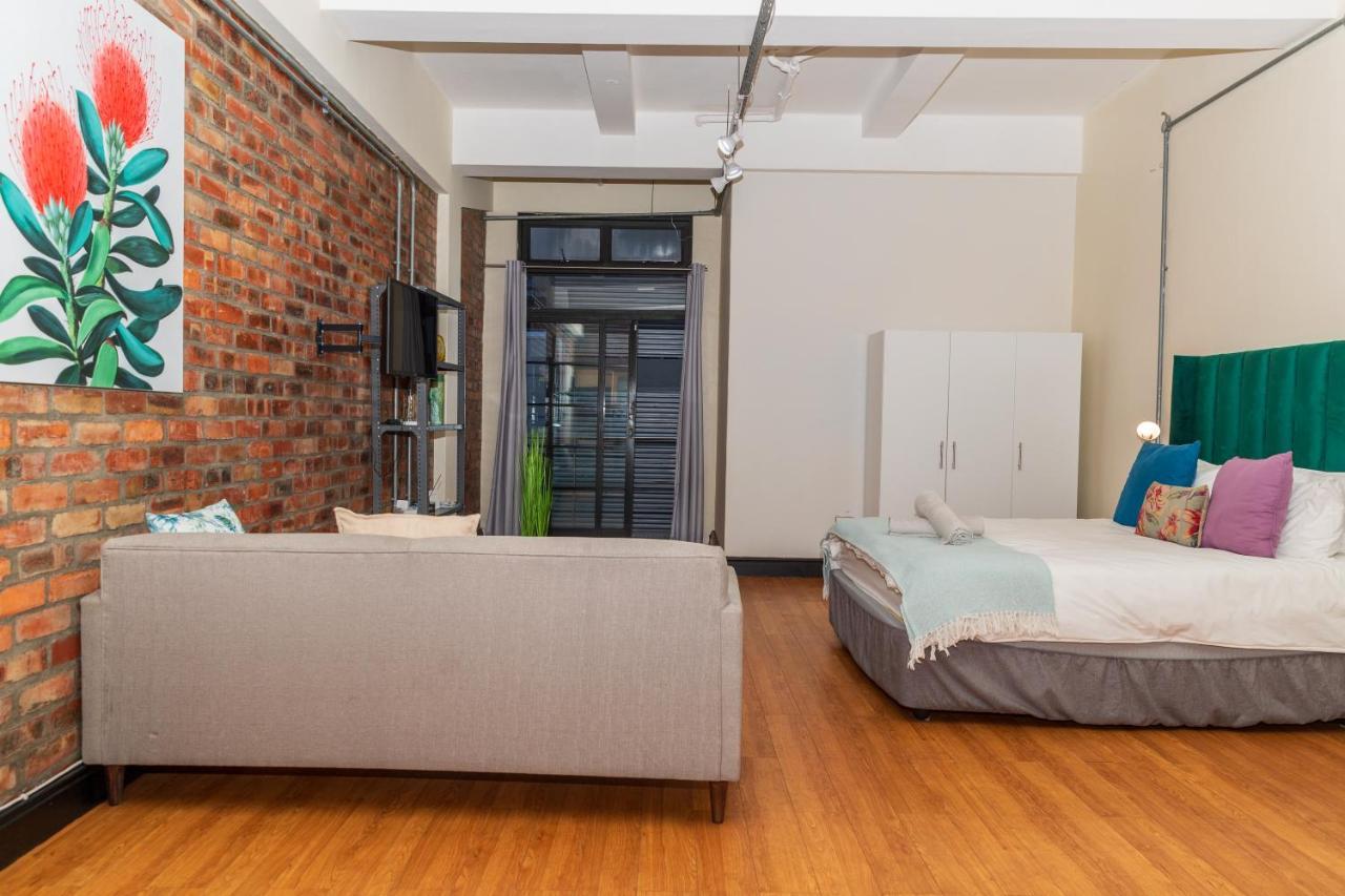 Manhattan Style Loft With Backup Power On 4 Loop Str Cape Town Dış mekan fotoğraf